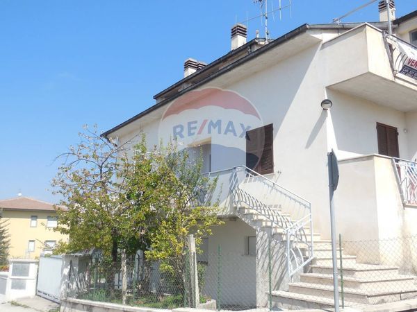 Casa Indipendente Poggio Picenze, AQ Vendita - Foto 2