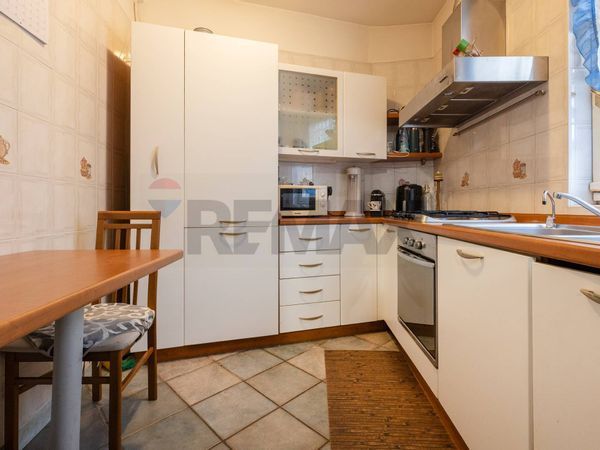 Appartamento Biandronno, VA Vendita - Foto 2