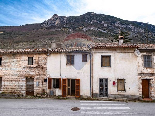 Casa Semindipendente Genga, AN Vendita