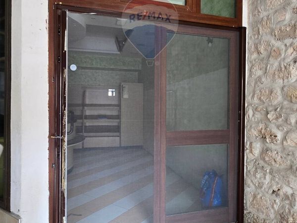 Locale Commerciale Roccaraso, AQ Affitto