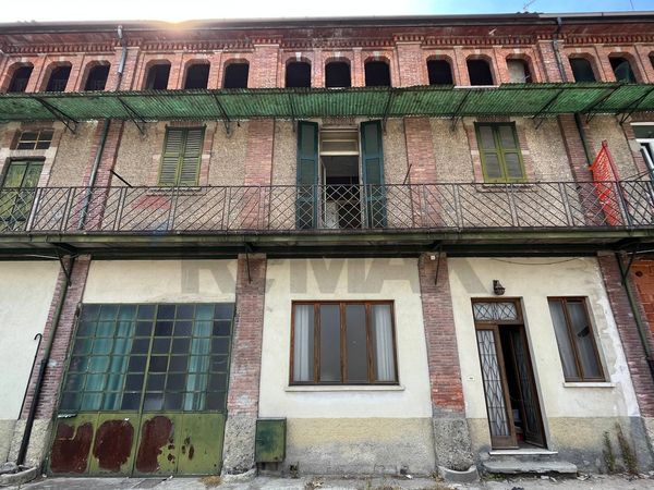 Rustico Vegno, Cremella, LC Vendita