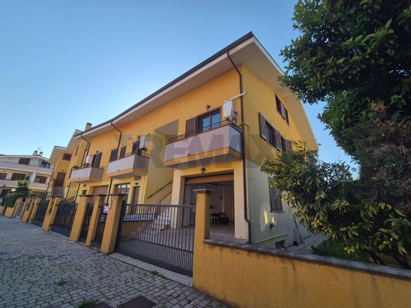 Villa a schiera Espansione Sud, Francavilla al Mare, CH Vendita