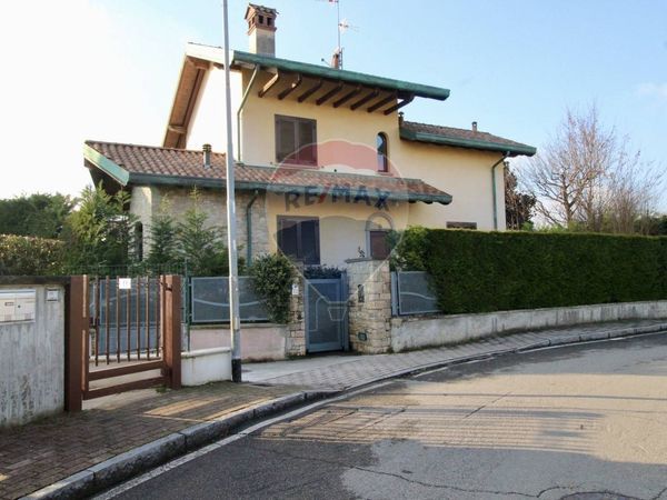 Villa singola Bonate Sopra, BG Vendita