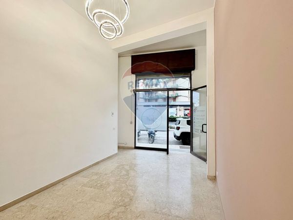 Locale Commerciale Scala Greca, Siracusa, SR Affitto - Foto 2