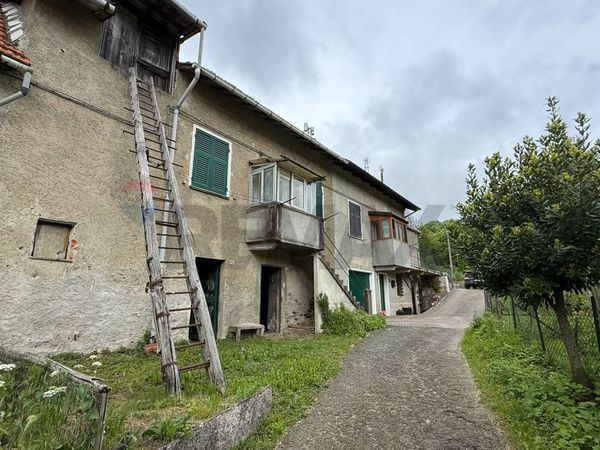 Casa Semindipendente Passionata, Masone, GE Vendita