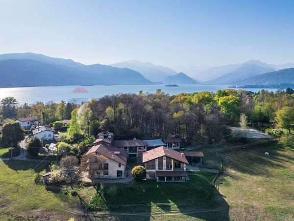 Villa singola Laveno-Mombello, VA Vendita