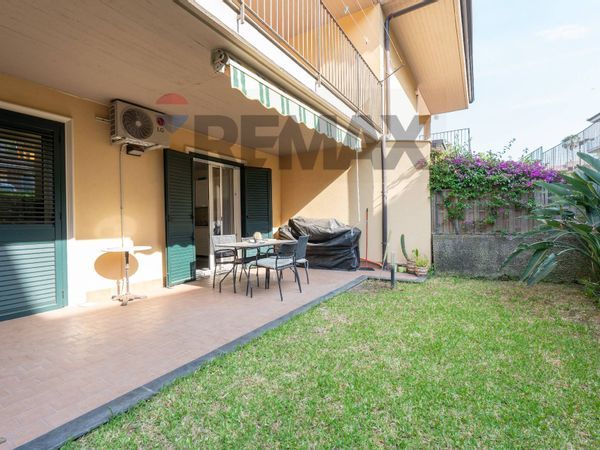 Villa a schiera Aci Catena, CT Vendita