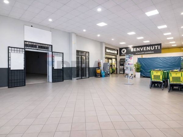 Locale Commerciale Civita Castellana, VT Vendita - Foto 4