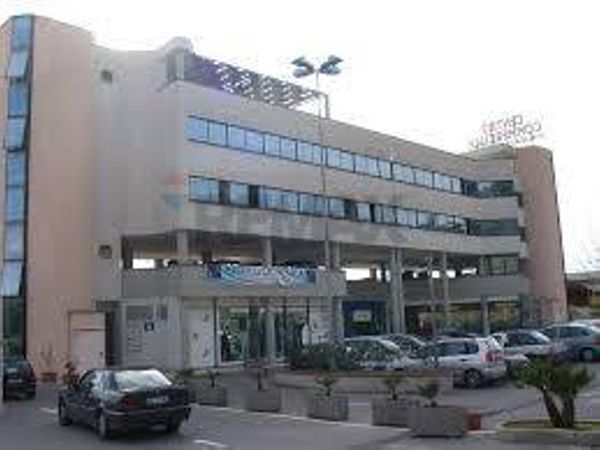 Locale Commerciale Zona Industriale San Leonardo, Salerno, SA Vendita