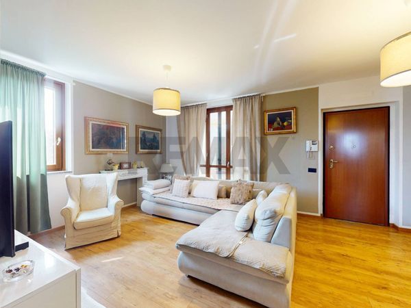 Porzione di villa Lesmo, MB Vendita