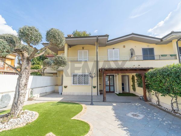 Villa o villino Marco Simone, Guidonia Montecelio, RM Vendita