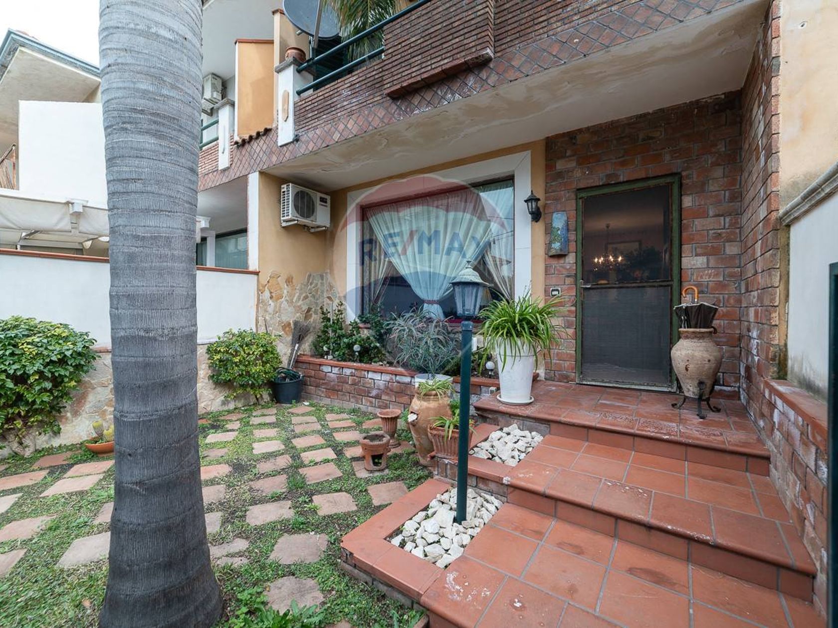 Villa a schiera San Giovanni la Punta, CT Vendita