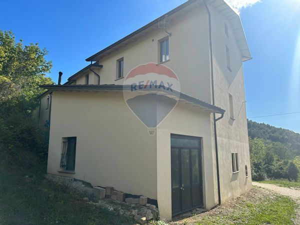 Casa Semindipendente Cerqueto, Gualdo Tadino, PG Vendita - Foto 4