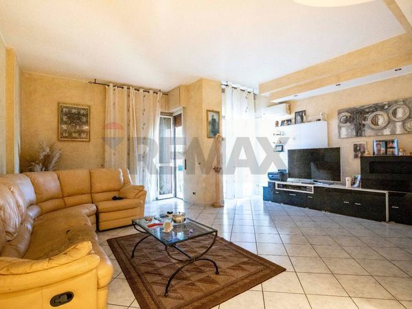 Appartamento Confine Con S. Giorgio S/L, Legnano, MI Vendita - Foto 2