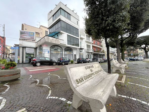 Stabile/Palazzo San Giuseppe Vesuviano, NA Affitto