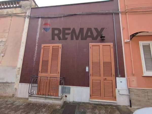 Casa Indipendente Campi Salentina, LE Vendita