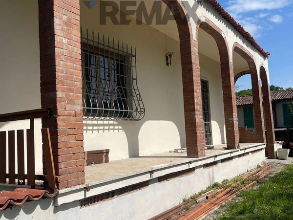 Casa Indipendente Capannori, LU Vendita