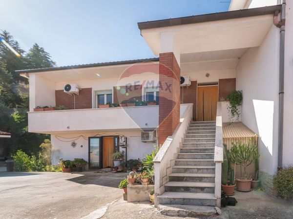 Casa Indipendente Serra San Quirico, AN Vendita