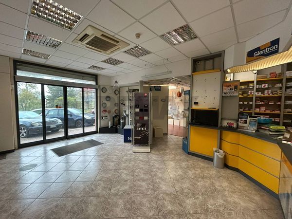 Locale Commerciale Favara, AG Vendita