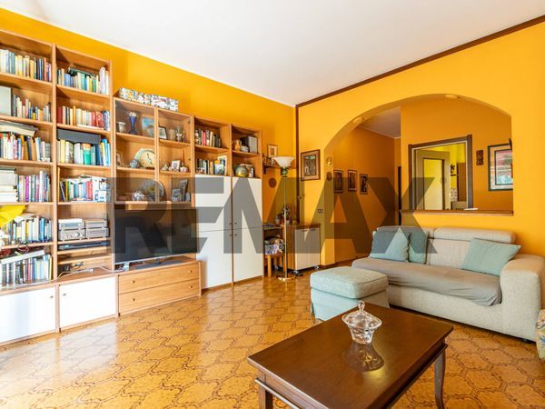 Appartamento Besana in Brianza, MB Vendita