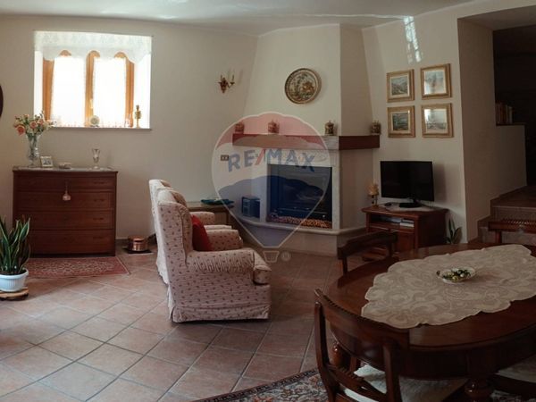 Casa Indipendente Opi, AQ Vendita - Foto 2