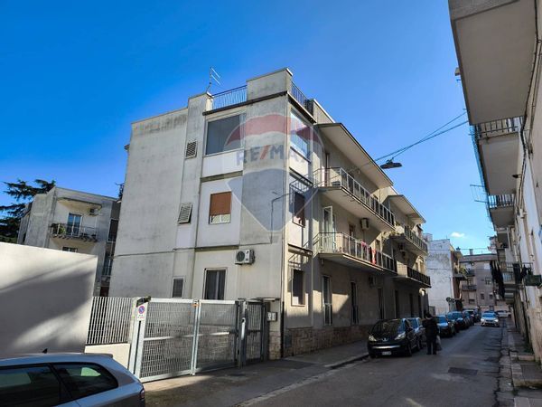 Appartamento Castellana Grotte, BA Vendita