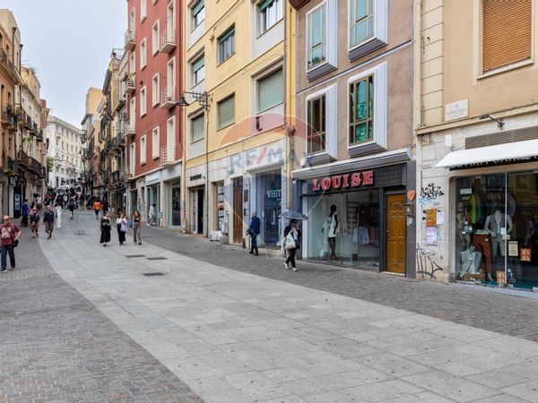 Locale Commerciale Villanova, Cagliari, CA Affitto