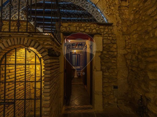 Locale Commerciale Villanova, Cagliari, CA Affitto - Foto 3