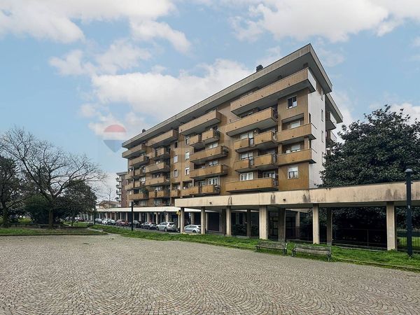 Negozio Cormano, MI Affitto