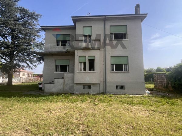Casa Indipendente Ceneselli, RO Vendita