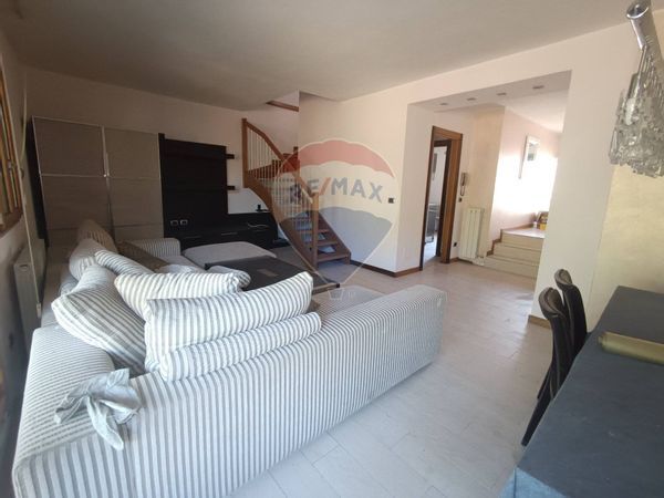 Villa a schiera Torrevecchia Pia, PV Vendita