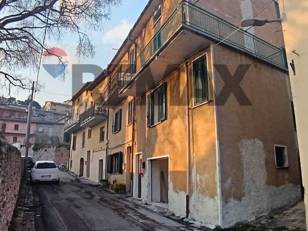 Casa Indipendente Centro, Gualdo Tadino, PG Vendita - Foto 4
