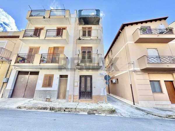 Casa Indipendente Cinisi, PA Vendita