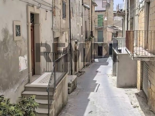 Casa Indipendente Pietraperzia, EN Vendita