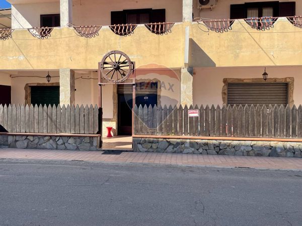 Locale Commerciale Schiavonea, Corigliano-Rossano, CS Affitto