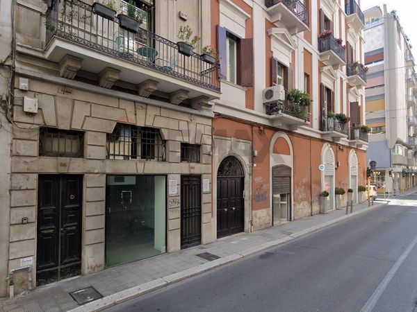 Locale Commerciale Murat, Bari, BA Affitto