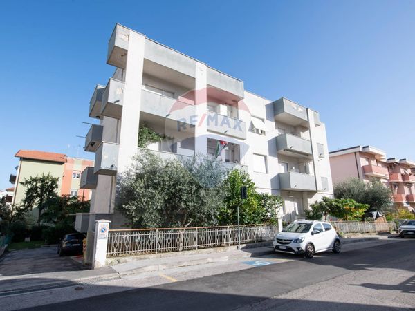 Appartamento Marina di Montemarciano, Montemarciano, AN Vendita