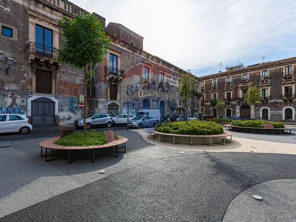 Locale Commerciale Centro Storico, Catania, CT Affitto - Foto 2