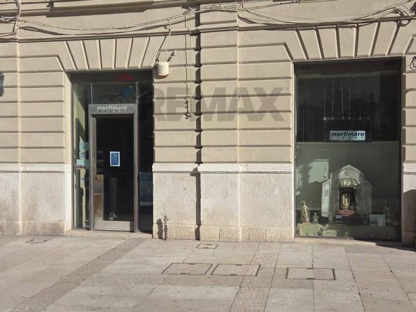 Locale Commerciale Città Vecchia, Bari, BA Affitto - Foto 3