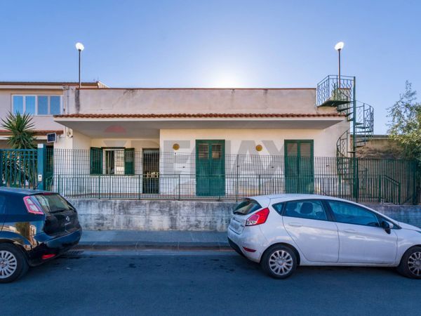 Appartamento Carini, PA Vendita