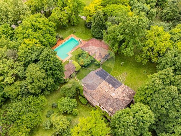 Villa singola Roncoferraro, MN Vendita