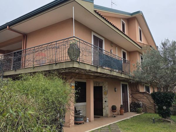 Porzione di villa San Gregorio di Catania, CT Vendita