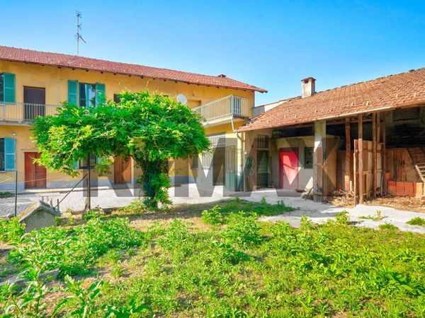 Casa Indipendente Arsago Seprio, VA Vendita