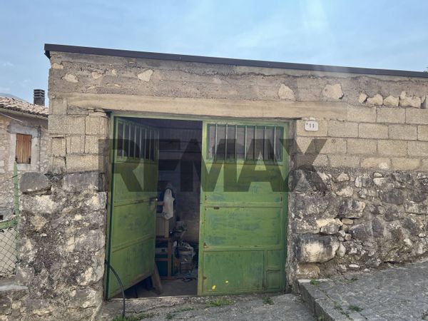 Cascina/Casale Civitella Alfedena, AQ Vendita