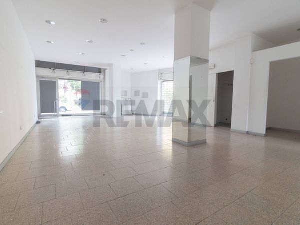 Locale Commerciale Desio, MB Affitto