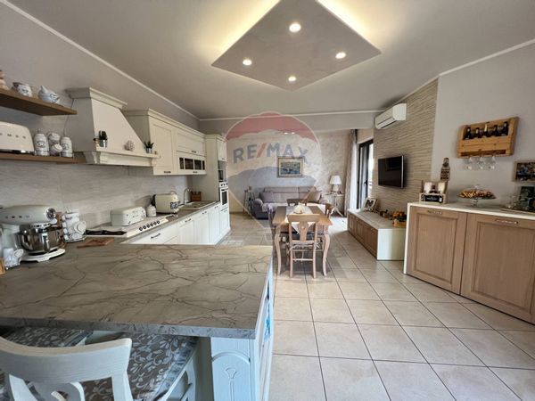 Appartamento Pedara, CT Vendita