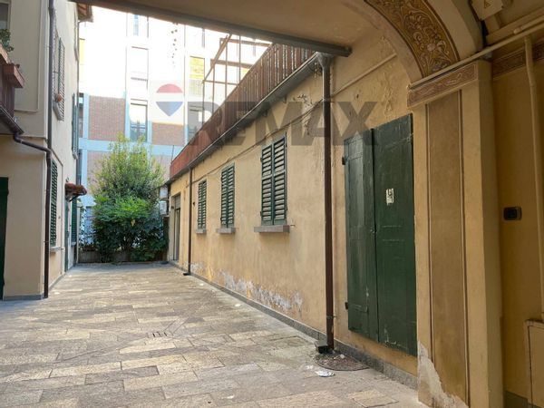 Attività  Commerciale Centro storico, Reggio nell'Emilia, RE Affitto