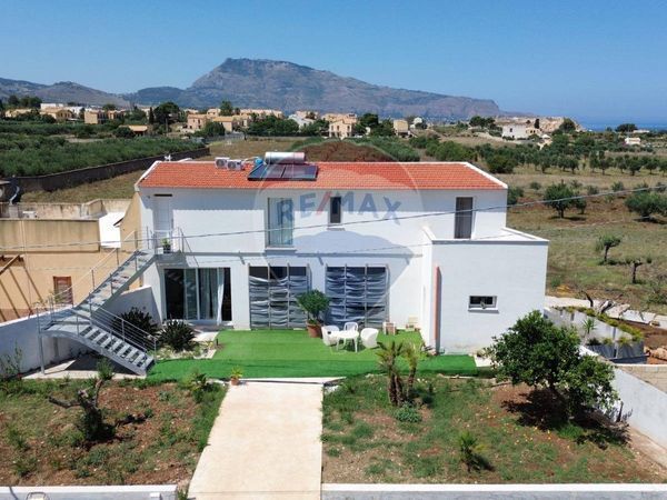 Villetta bifamiliare Custonaci, TP Vendita