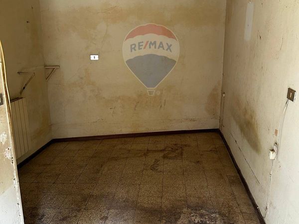 Casa Indipendente Valguarnera Caropepe, EN Vendita