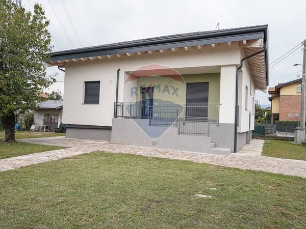 Villa singola Locate, Ponte San Pietro, BG Vendita